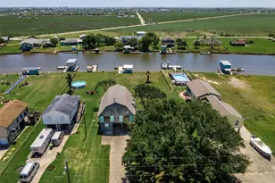 1981 County Rd 291, Sargent, TX 77414 - Photo 25