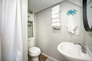 1981 County Rd 291, Sargent, TX 77414 - Photo 23