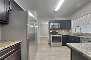4012 Cedarwood Dr, Pearland, TX 77584 - Photo 5