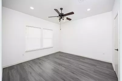 7817 Shotwell Street, Houston, TX 77016 - Photo 9