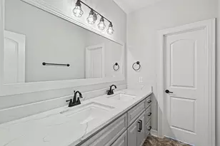 1906 Gardenia Dr, Houston, TX 77018 - Photo 17