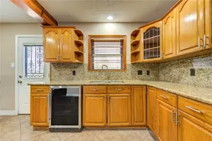 9922 Carmalee St, Houston, TX 77075 - Photo 25