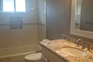 11410 Ashcroft Dr, Houston, TX 77035 - Photo 19