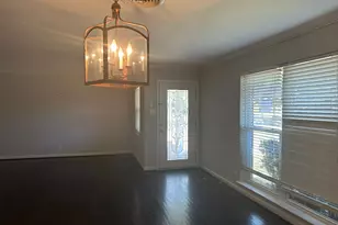 11410 Ashcroft Dr, Houston, TX 77035 - Photo 7