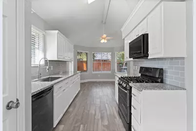 11710 Seawood Drive, Houston, TX 77089 - Photo 7