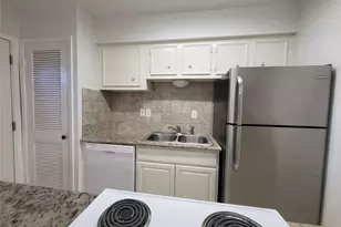 1433 Cedar Post Ln, Houston, TX 77055 - Photo 15