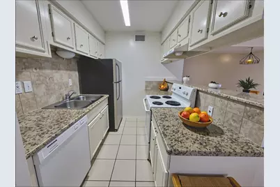 1433 Cedar Post Lane #25, Houston, TX 77055 - Photo 7