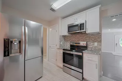 3930 Daphne Street, Houston, TX 77021 - Photo 21