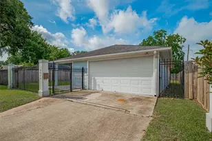 3930 Daphne St, Houston, TX 77021 - Photo 5