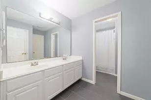 18202 Grove Brook Ln, Cypress, TX 77429 - Photo 19