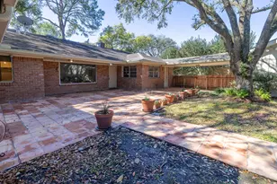 5238 Loch Lomond Dr, Houston, TX 77096 - Photo 23