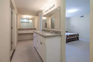 5238 Loch Lomond Dr, Houston, TX 77096 - Photo 15