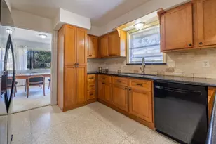 5238 Loch Lomond Dr, Houston, TX 77096 - Photo 7