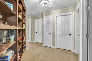 714 Moore St, Richwood, TX 77566 - Photo 9