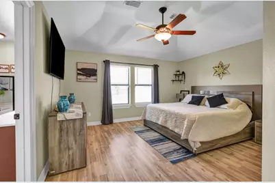 714 Moore Street, Richwood, TX 77566 - Photo 13