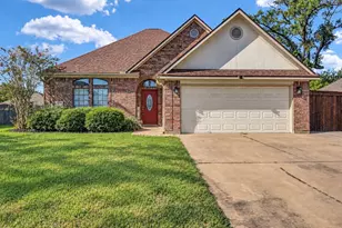 714 Moore St, Richwood, TX 77566 - Photo 1