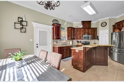 714 Moore Street, Richwood, TX 77566 - Photo 7