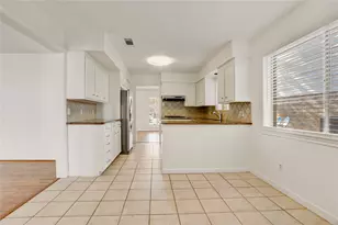 14506 Carolcrest Dr, Houston, TX 77079 - Photo 5