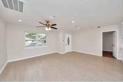 3106 Sunnydale Drive, Houston, TX 77051 - Photo 5