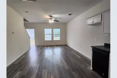 6202 Lacey Oak Drive, Hitchcock, TX 77563 - Photo 7