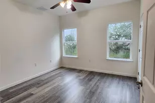 6202 Lacey Oak Dr, Hitchcock, TX 77563 - Photo 5