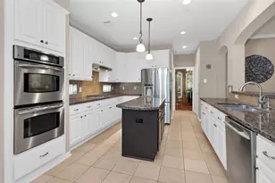 138 S Evangeline Oaks Cir, The Woodlands, TX 77384 - Photo 15