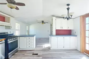 1405 May Dr, Onalaska, TX 77360 - Photo 7