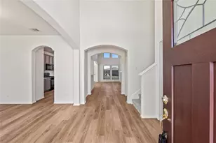 406 Forest Village Cir, La Marque, TX 77568 - Photo 3