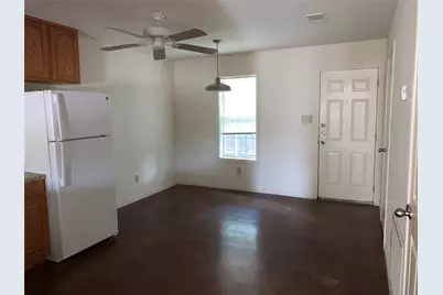 4504 College Main Street #114, Bryan, TX 77801 - Photo 17