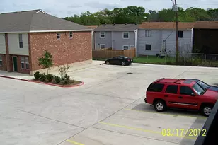 4504 College Main St, Bryan, TX 77801 - Photo 9