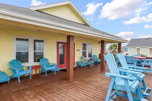 2910 Shady Ln, Crystal Beach, TX 77650 - Photo 5