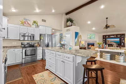 2910 Shady Lane, Crystal Beach, TX 77650 - Photo 11