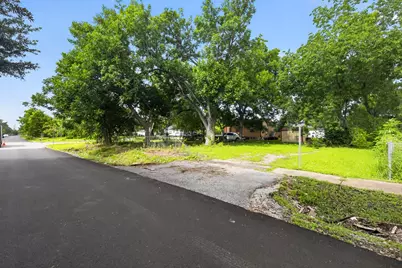 5541 Crane Street, Houston, TX 77026 - Photo 3