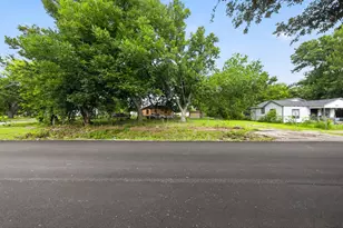 5541 Crane St, Houston, TX 77026 - Photo 1