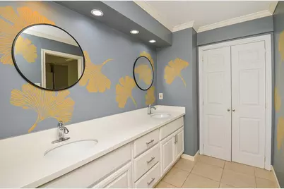 11302 Burgoyne Drive, Houston, TX 77077 - Photo 17