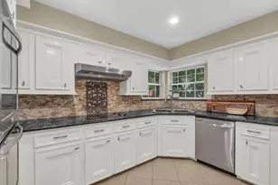 6514 Larkmount Dr, Spring, TX 77389 - Photo 9