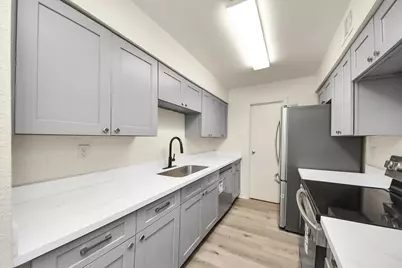 6500 Sands Point Drive #804, Houston, TX 77074 - Photo 9