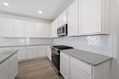 1418 16th Ave, Texas City, TX 77590 - Photo 13