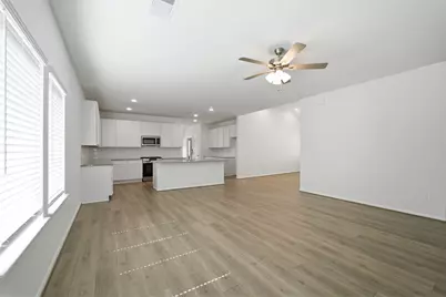 1418 16th Ave, Texas City, TX 77590 - Photo 9