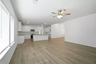 1418 16th Ave, Texas City, TX 77590 - Photo 9