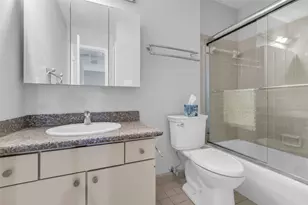 6425 Olympia Dr, Houston, TX 77057 - Photo 19