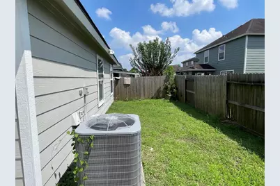19055 Remington Bend Drive, Houston, TX 77073 - Photo 27