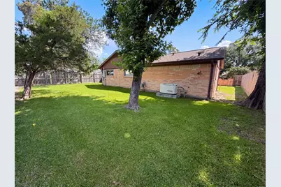 342 Queenstown Road, Houston, TX 77015 - Photo 5