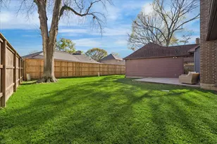 3811 Trappers Forest Dr, Houston, TX 77088 - Photo 27