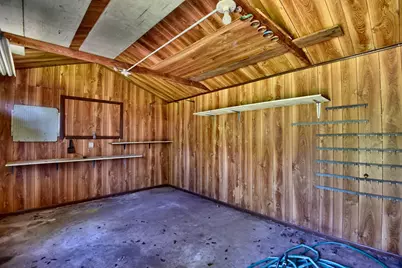 415 Silliman Street, Sealy, TX 77474 - Photo 41