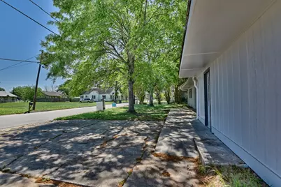 415 Silliman Street, Sealy, TX 77474 - Photo 37