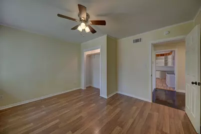 415 Silliman Street, Sealy, TX 77474 - Photo 35