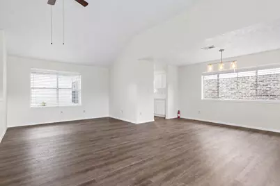 10411 Rabbit Oak Drive, Houston, TX 77065 - Photo 9