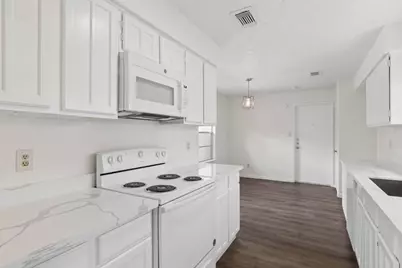 10411 Rabbit Oak Drive, Houston, TX 77065 - Photo 11