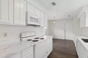 10411 Rabbit Oak Dr, Houston, TX 77065 - Photo 11